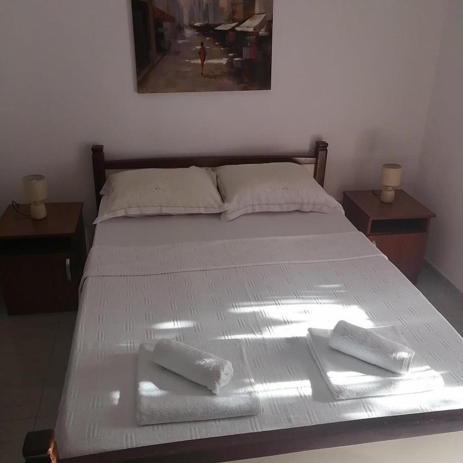 Apartments Muhar Свети Стефан Екстериор снимка