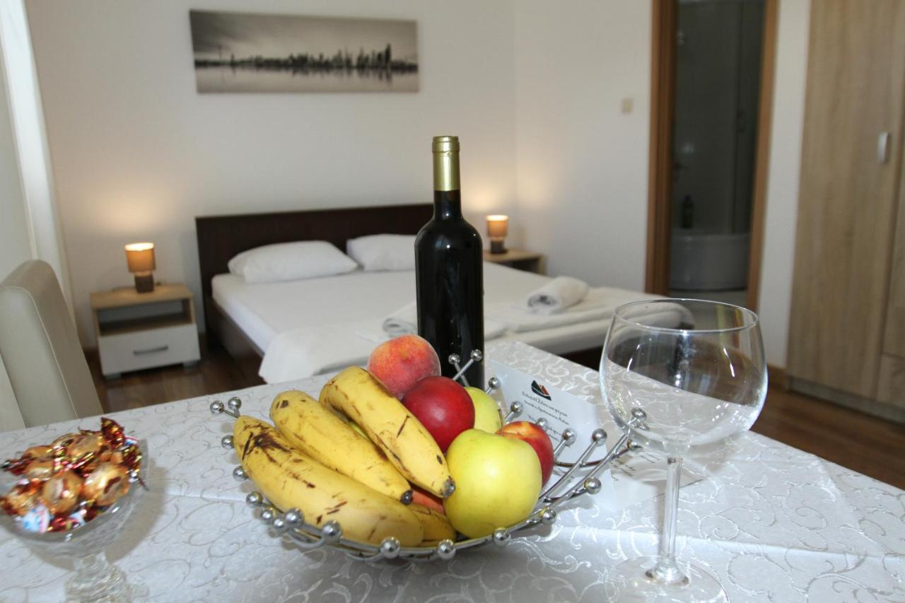 Apartments Muhar Свети Стефан Екстериор снимка
