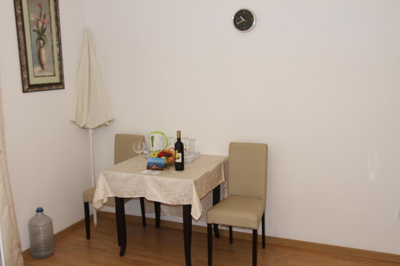 Apartments Muhar Свети Стефан Екстериор снимка